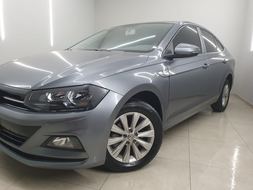 Volkswagen Virtus Cinza