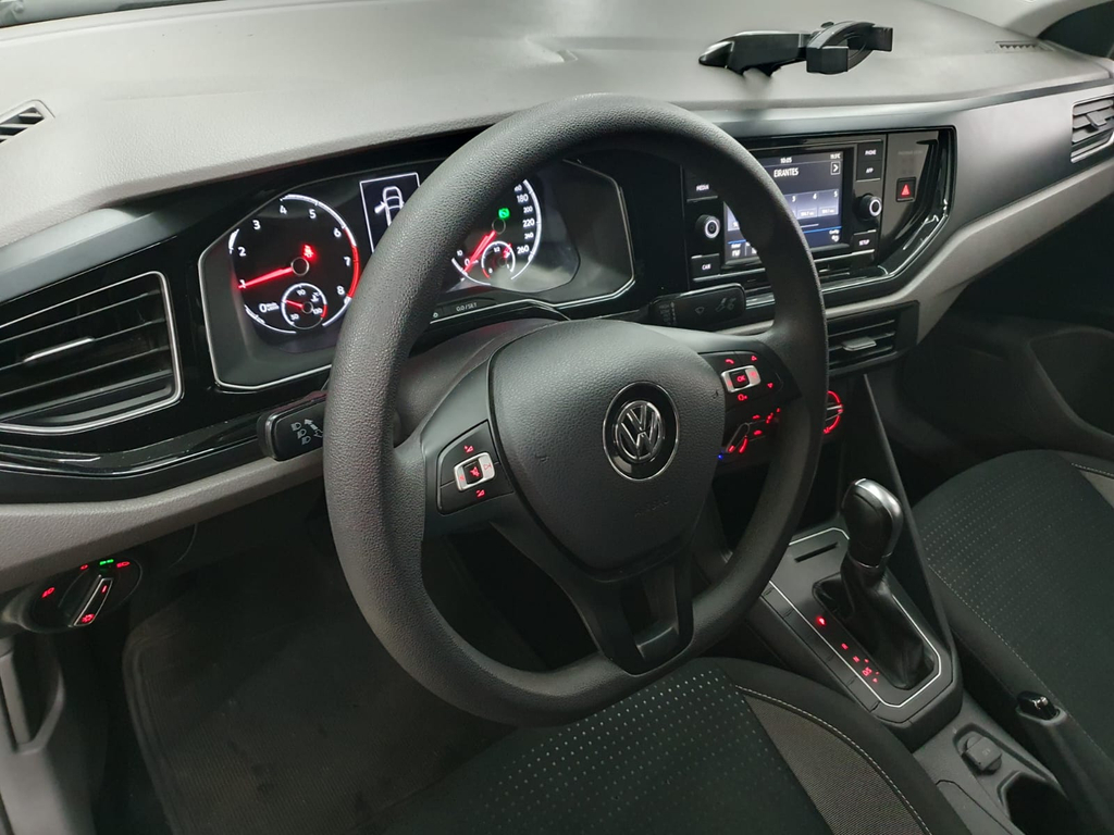Volkswagen Virtus Cinza