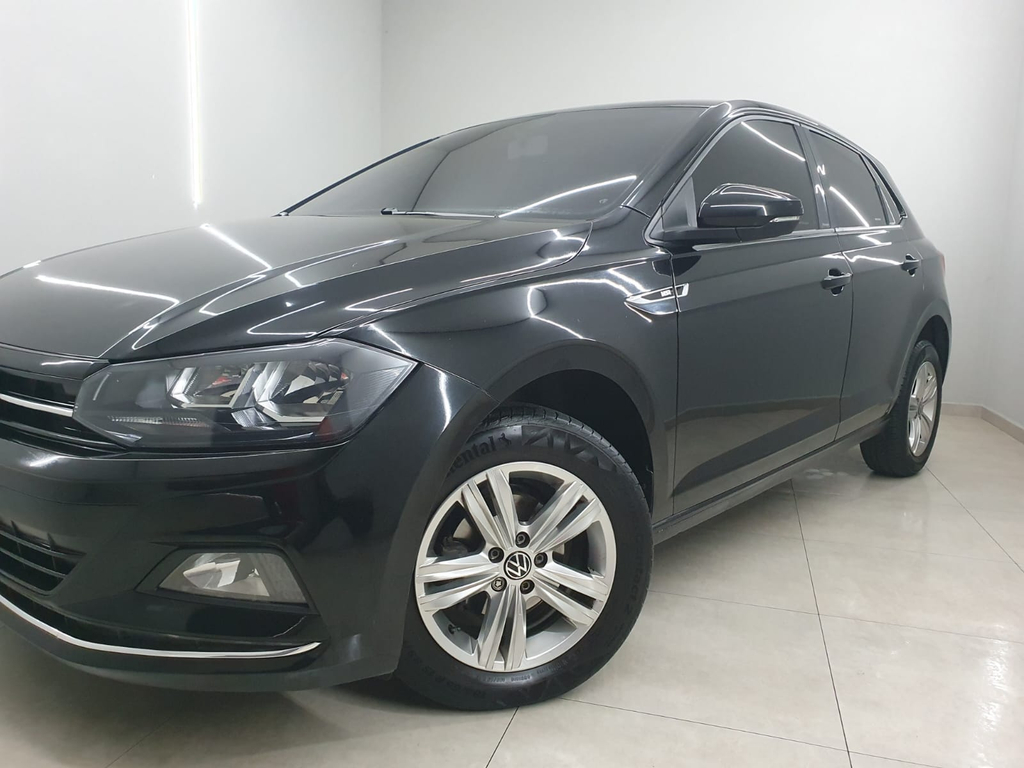 Volkswagen Polo Preto