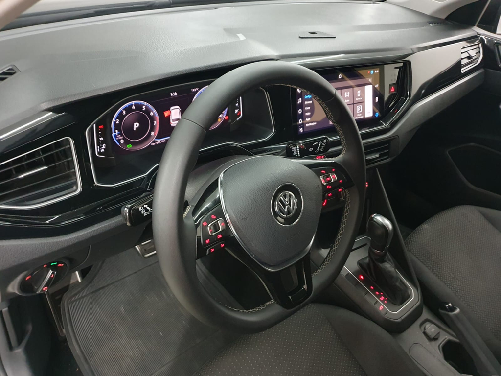 Volkswagen Polo Preto