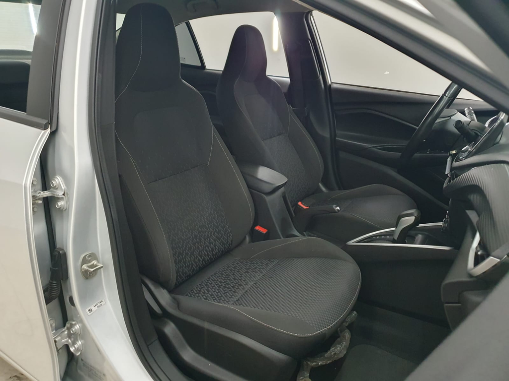 Chevrolet Onix Sedan Prata