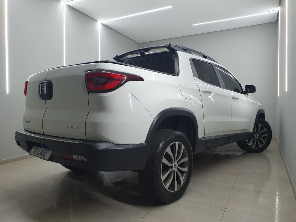 Fiat Toro Branco