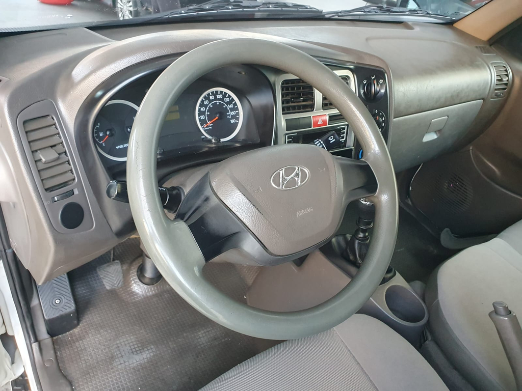 Hyundai HR Branco