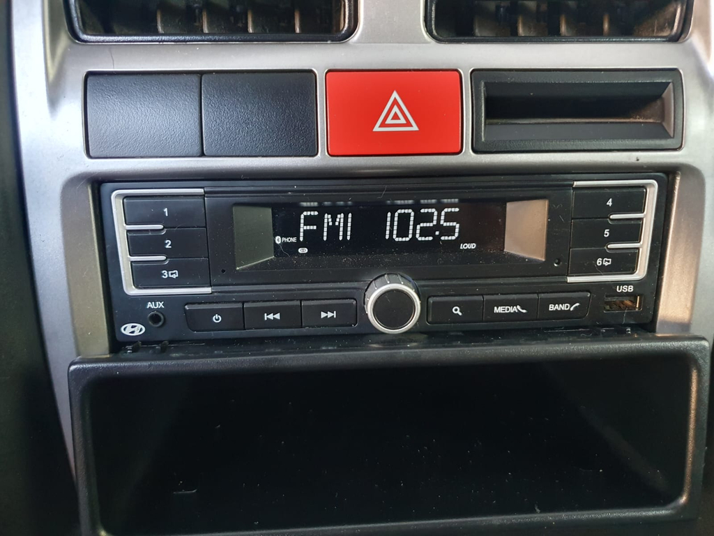 Hyundai HR Branco