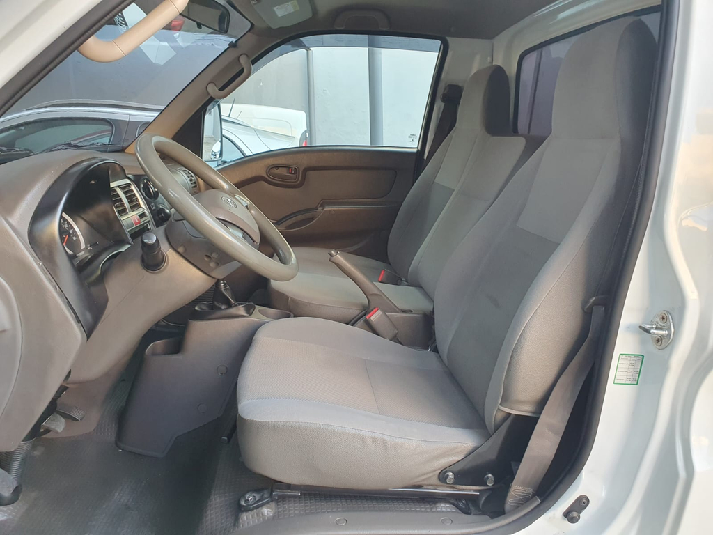 Hyundai HR Branco