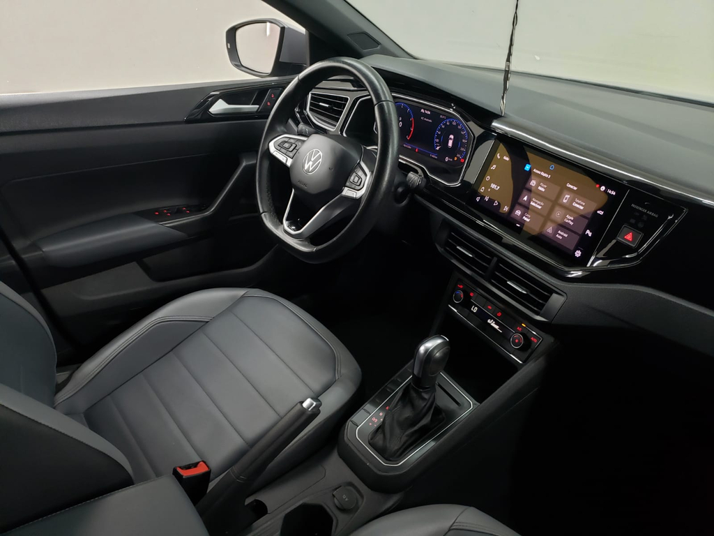 Volkswagen Nivus Cinza