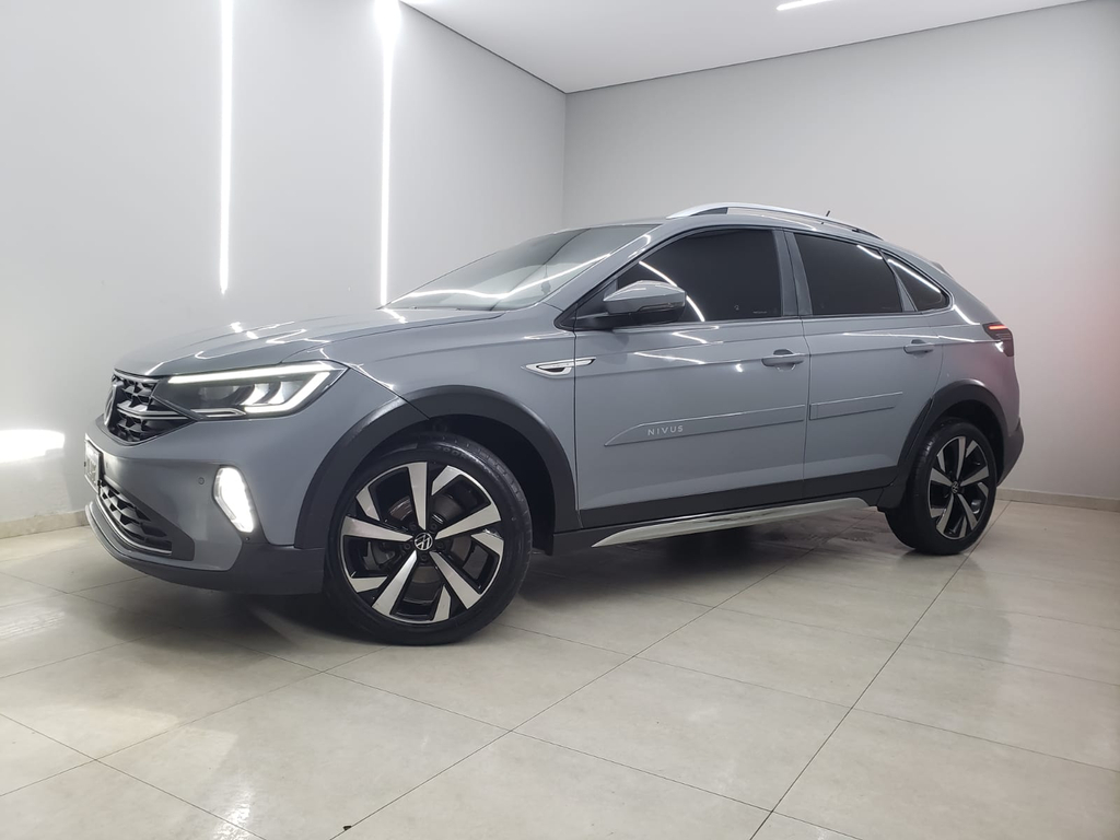 Volkswagen Nivus Cinza