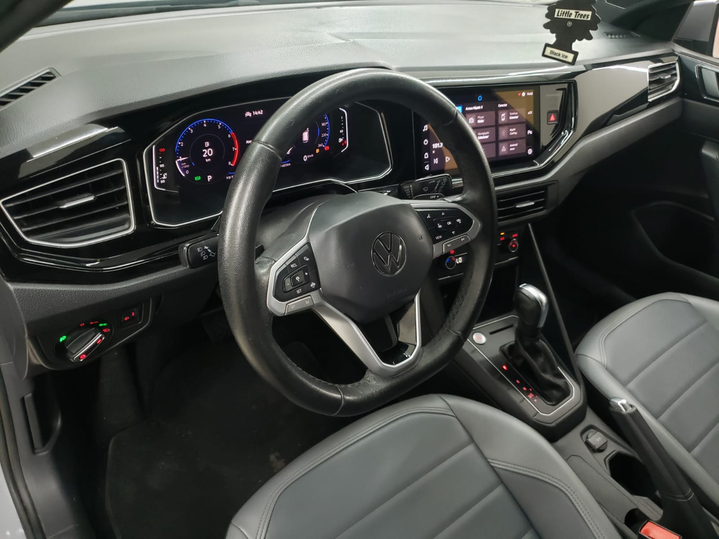 Volkswagen Nivus Cinza