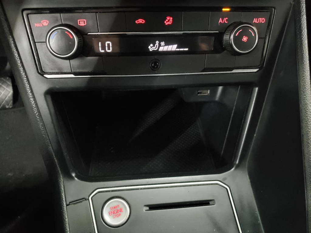 Volkswagen Nivus Cinza
