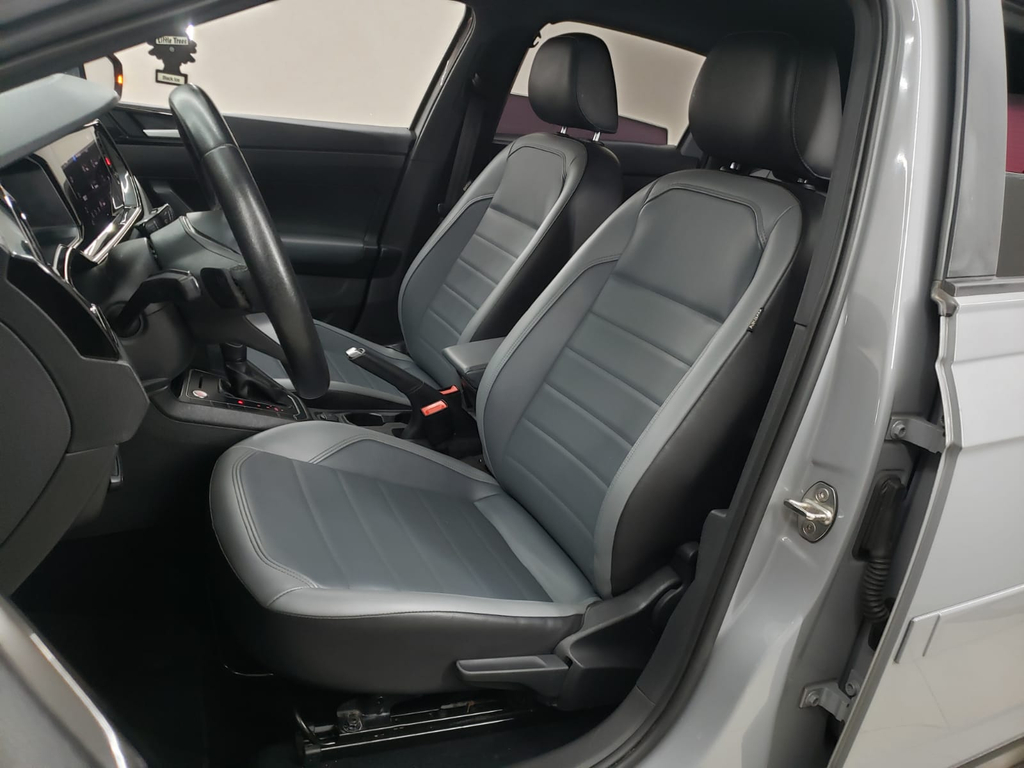 Volkswagen Nivus Cinza