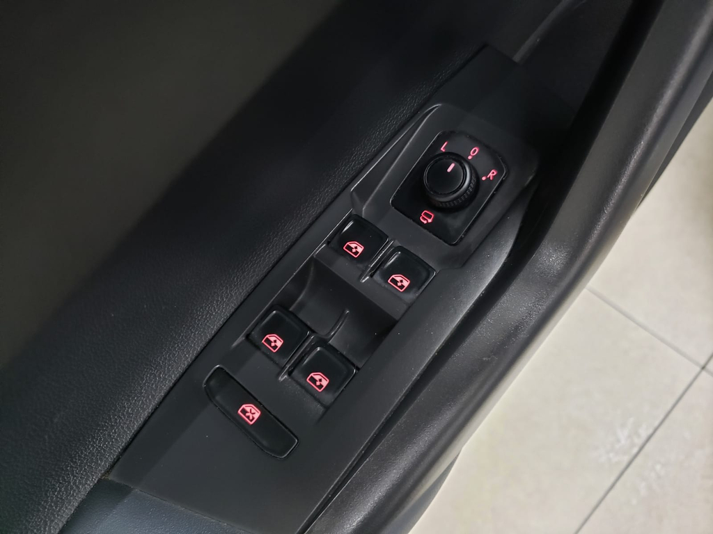 Volkswagen Nivus Cinza