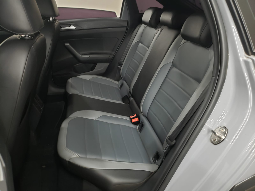 Volkswagen Nivus Cinza