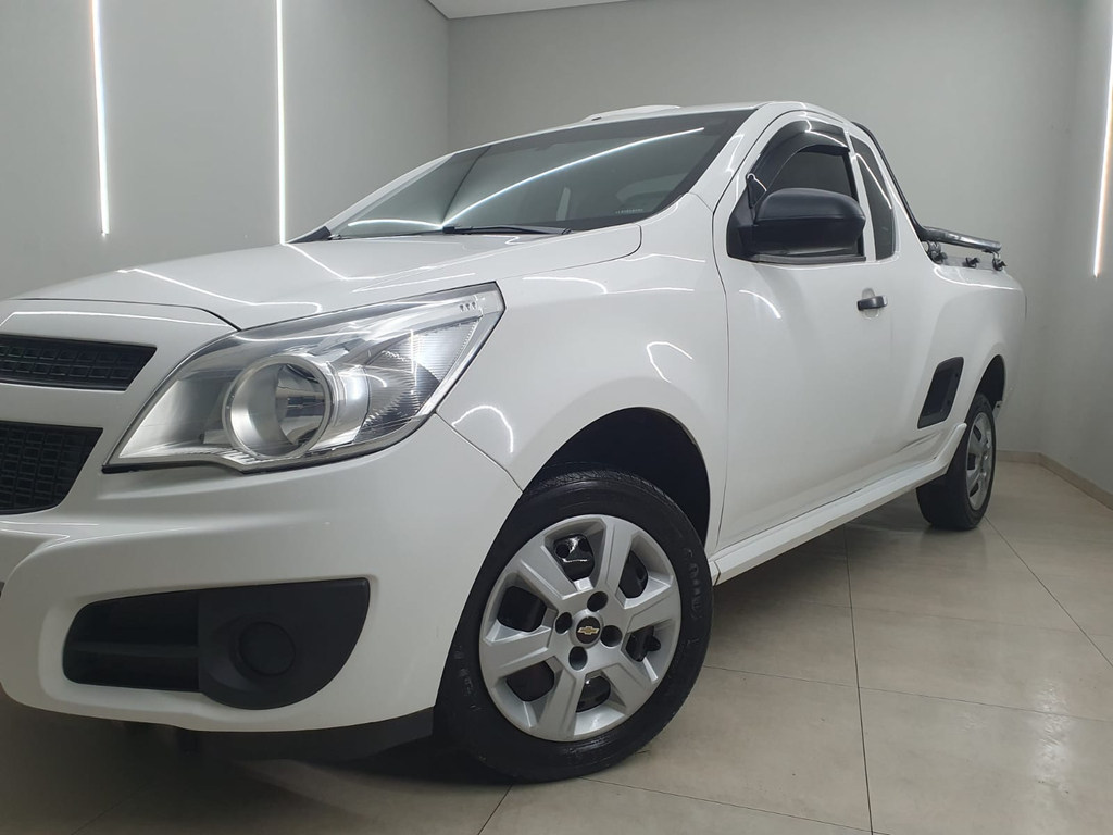 Chevrolet Montana Branco