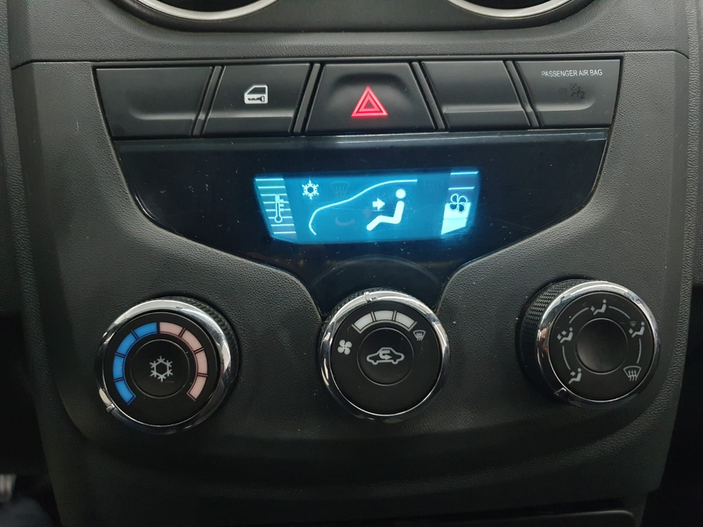 Chevrolet Montana Branco
