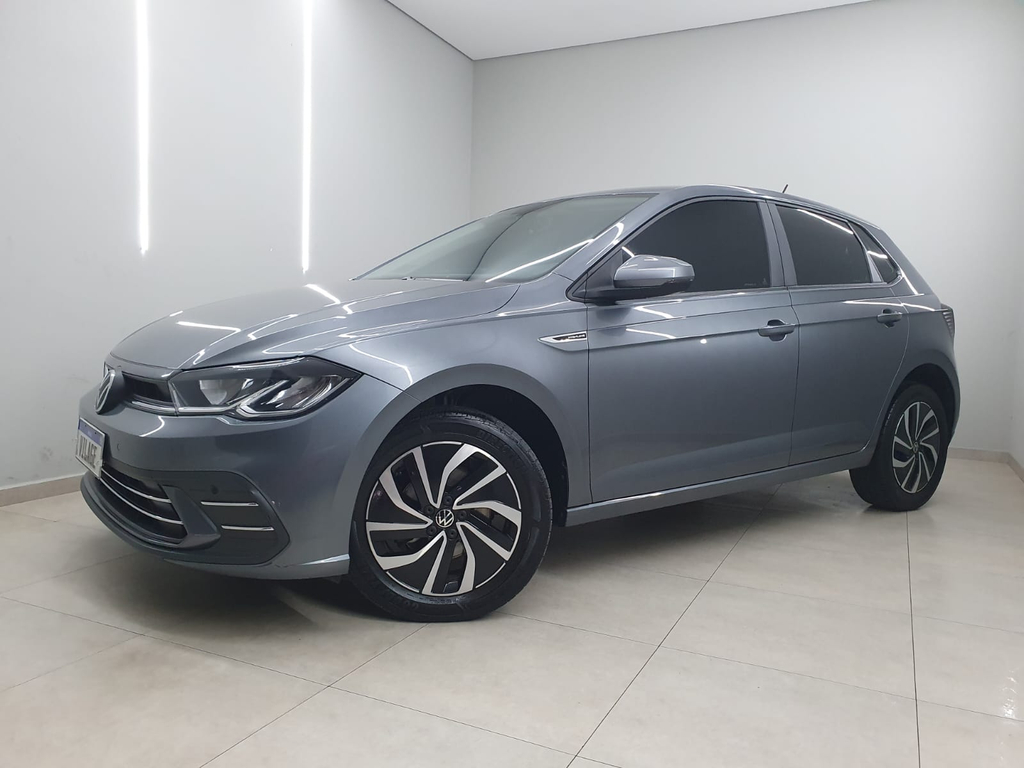 Volkswagen Polo Cinza