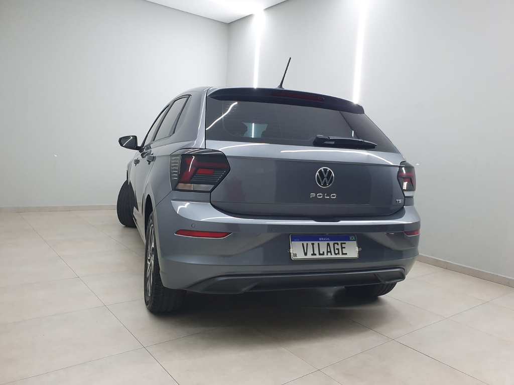 Volkswagen Polo Cinza