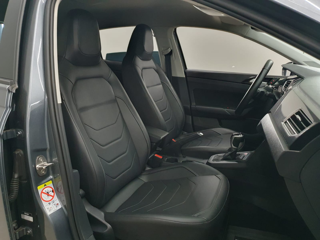 Volkswagen Polo Cinza