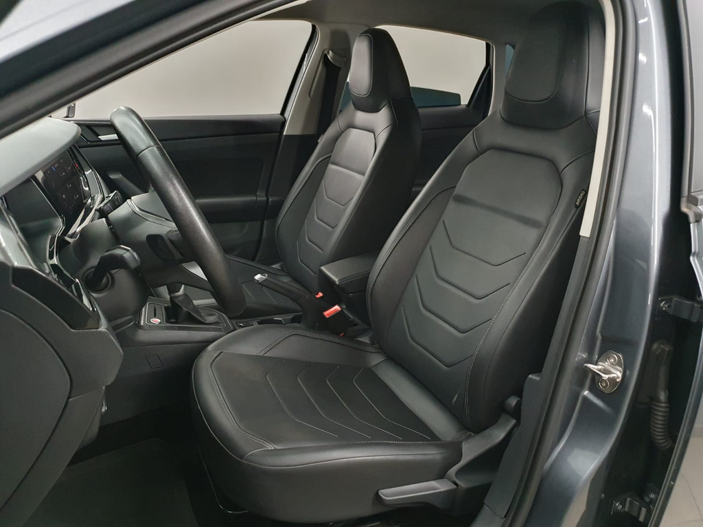 Volkswagen Polo Cinza