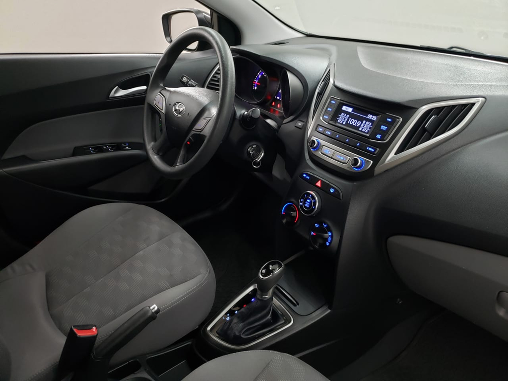 Hyundai HB20S Preto