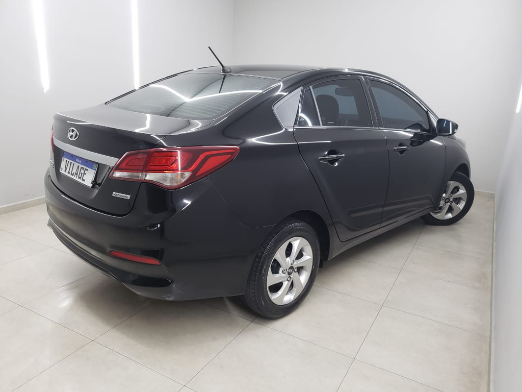 Hyundai HB20S Preto