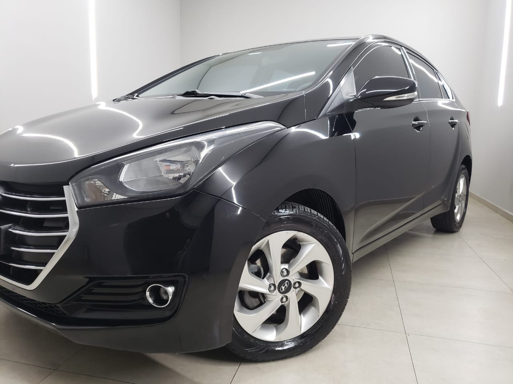 Hyundai HB20S Preto