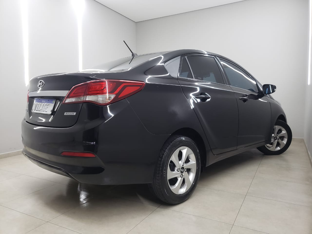 Hyundai HB20S Preto