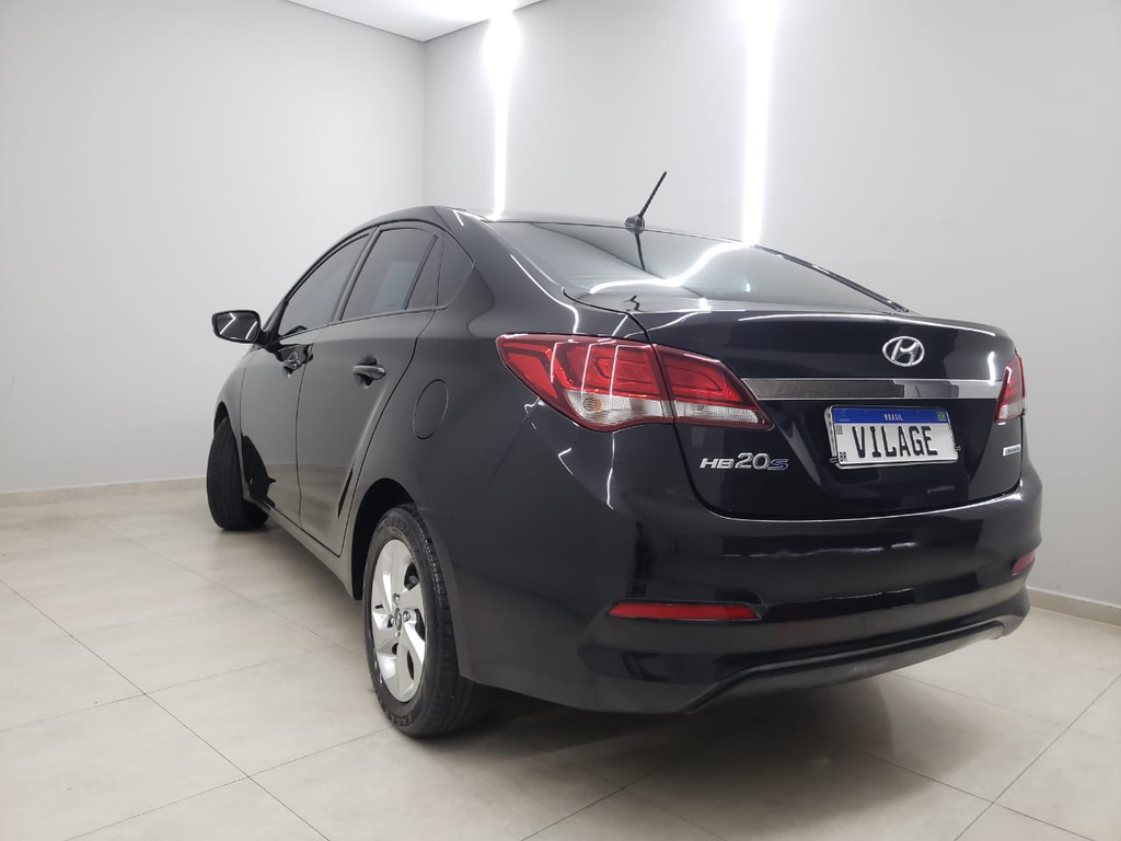 Hyundai HB20S Preto