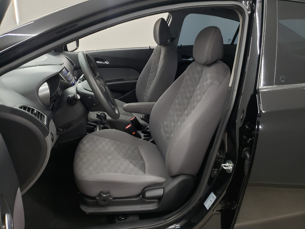 Hyundai HB20S Preto