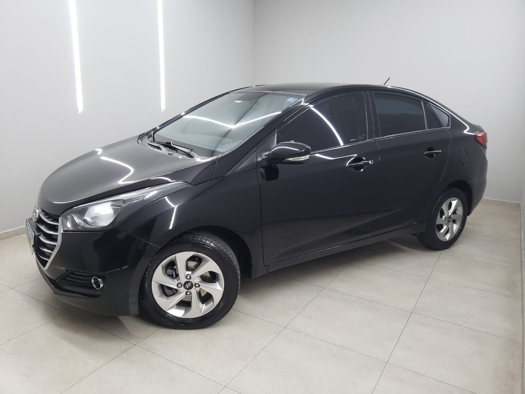 Hyundai HB20S Preto
