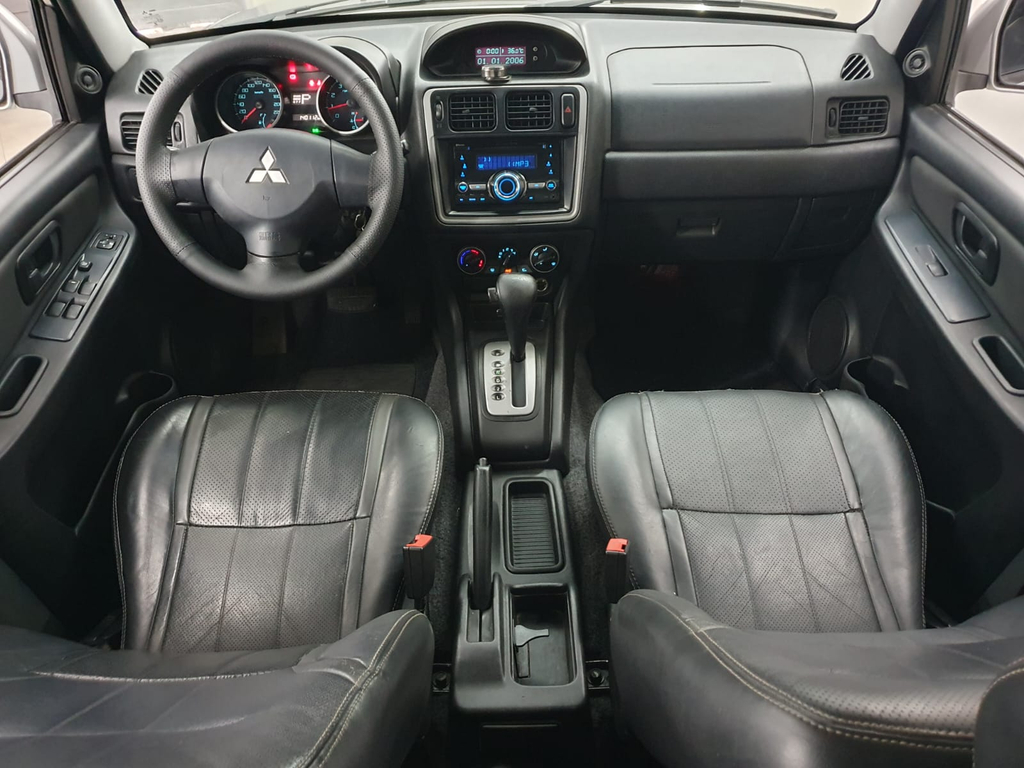 Mitsubishi Pajero TR4 Prata