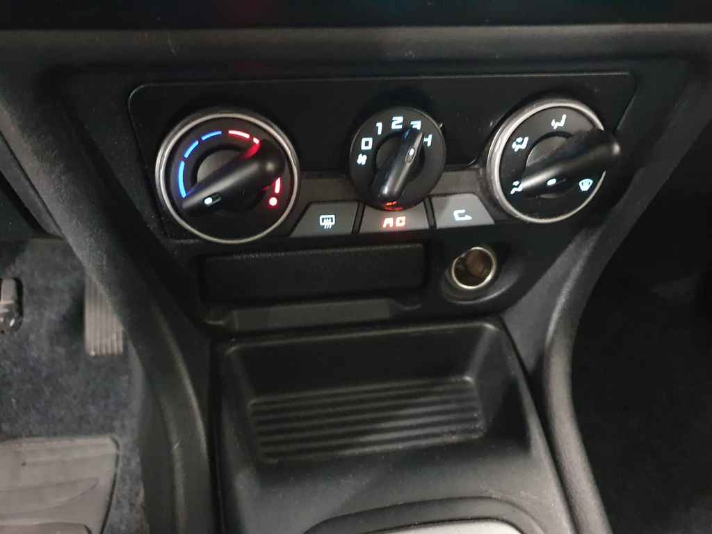 Mitsubishi Pajero TR4 Prata