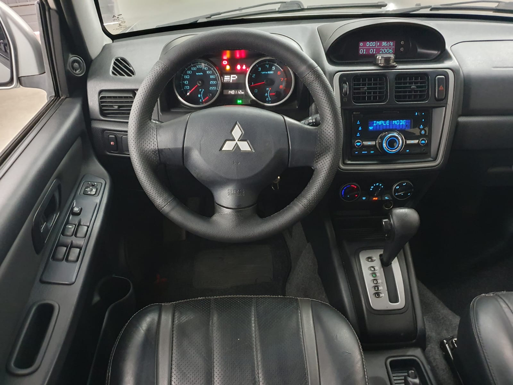 Mitsubishi Pajero TR4 Prata