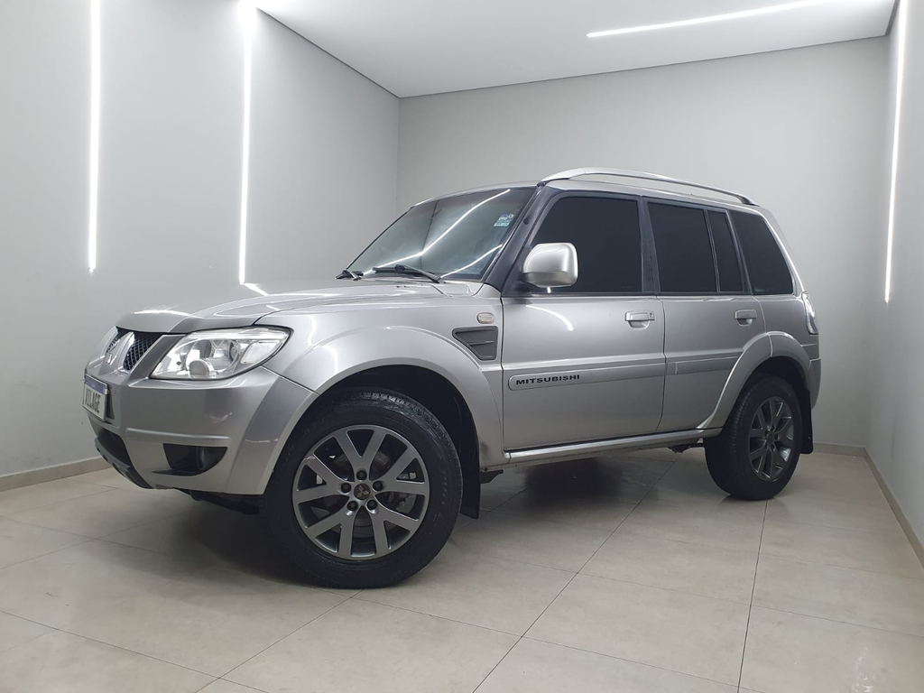 Mitsubishi Pajero TR4 Prata
