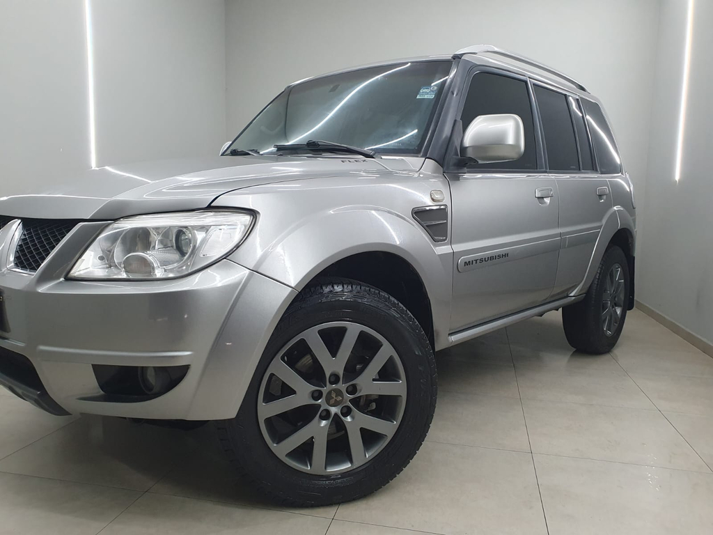 Mitsubishi Pajero TR4 Prata