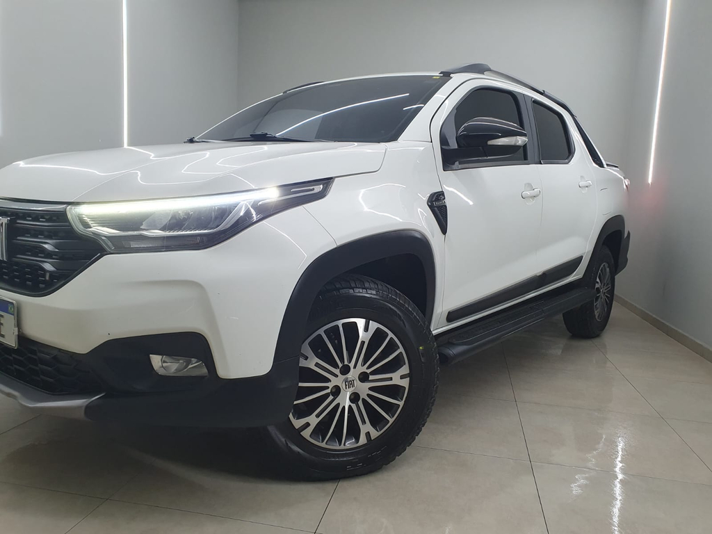 Fiat Strada Branco