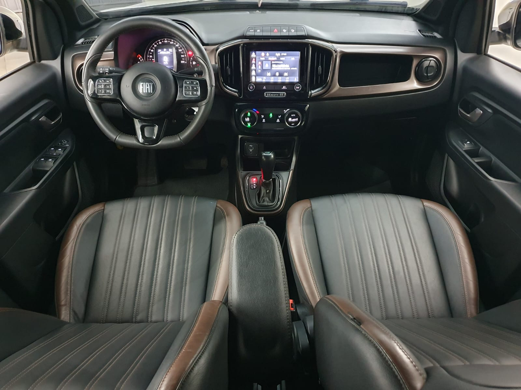 Fiat Strada Branco