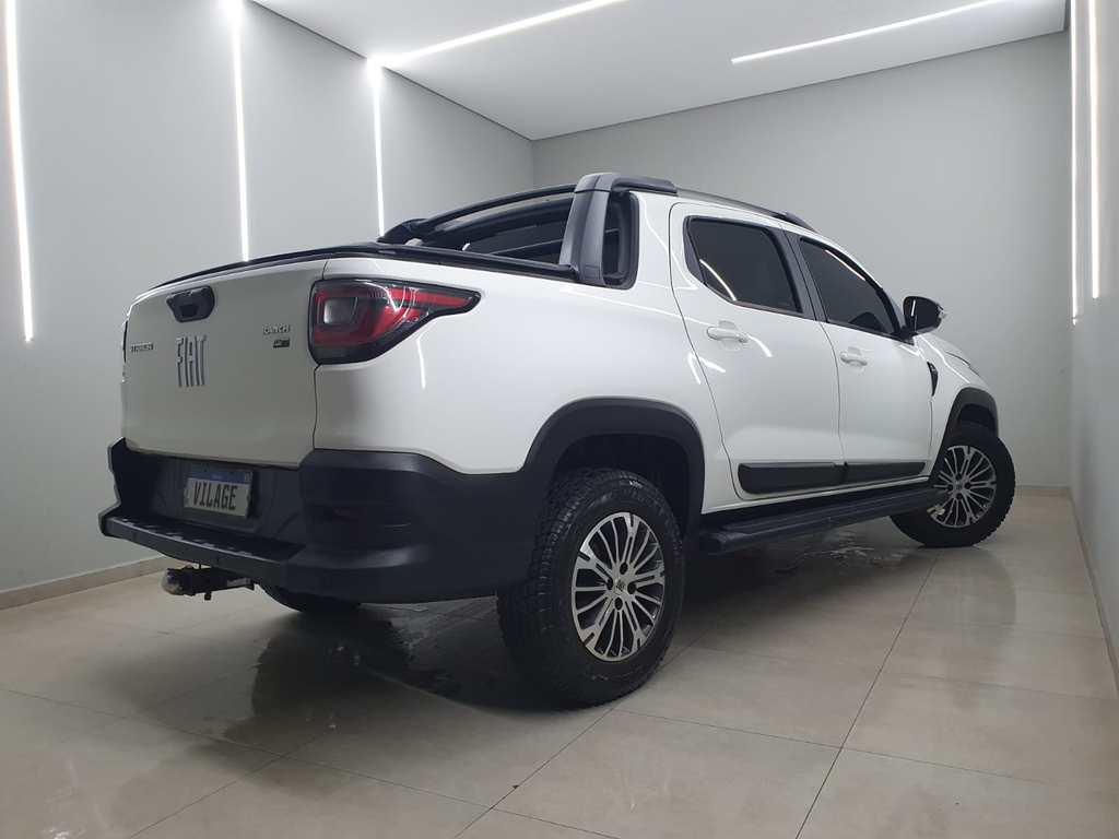 Fiat Strada Branco