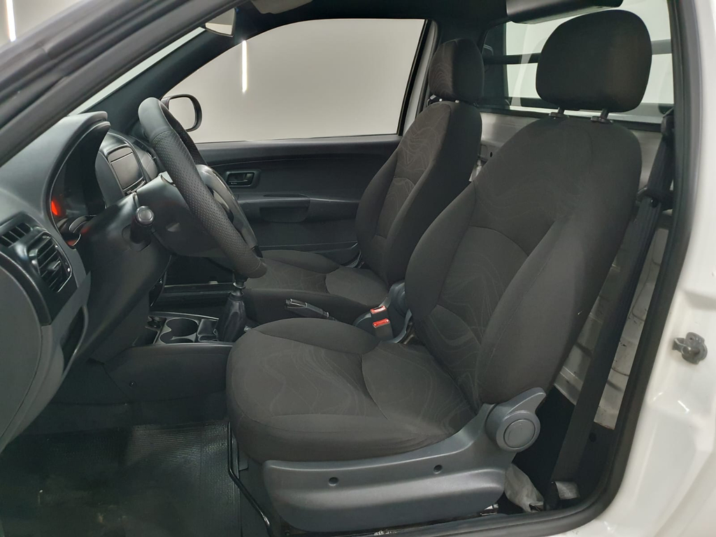 Fiat Strada Branco
