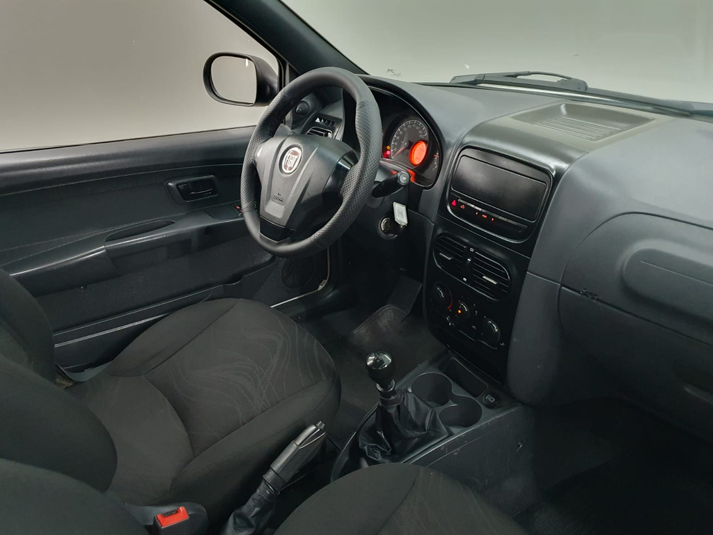 Fiat Strada Branco
