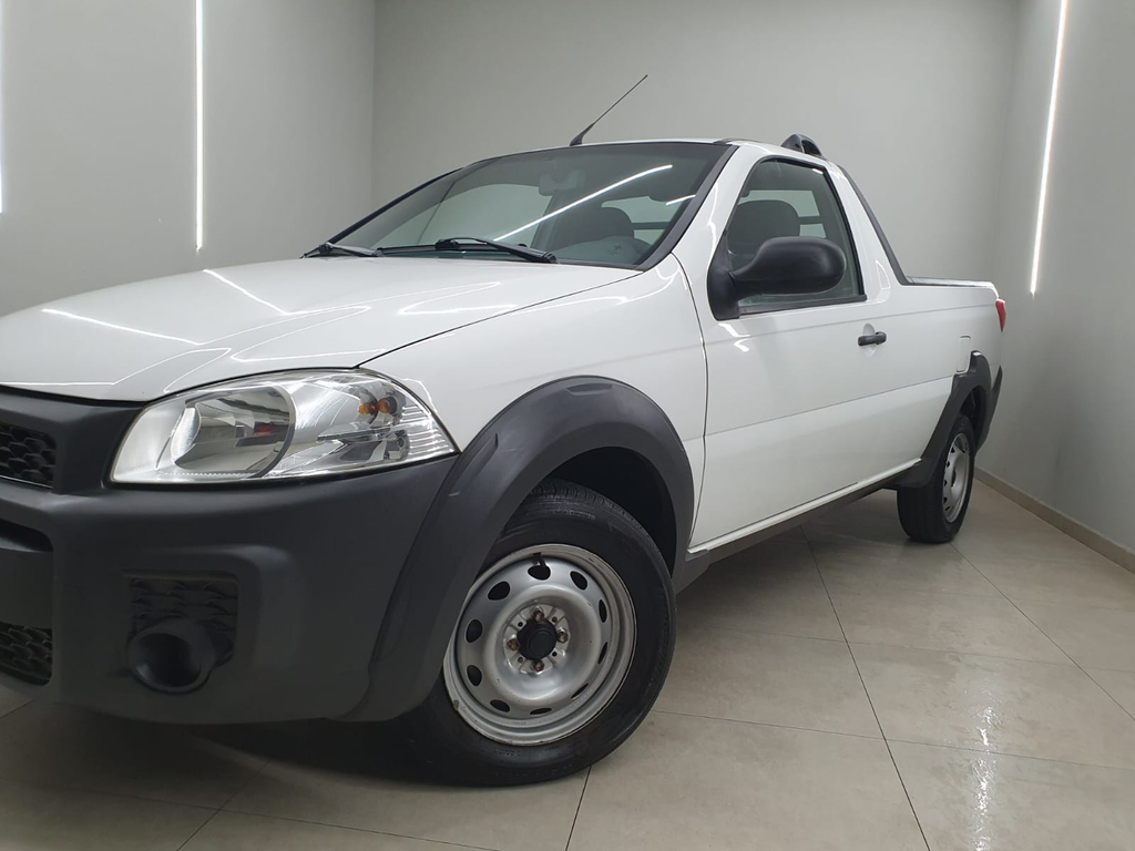 Fiat Strada Branco