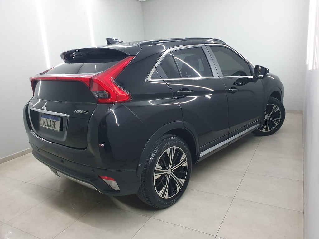 Mitsubishi Eclipse Cross Preto