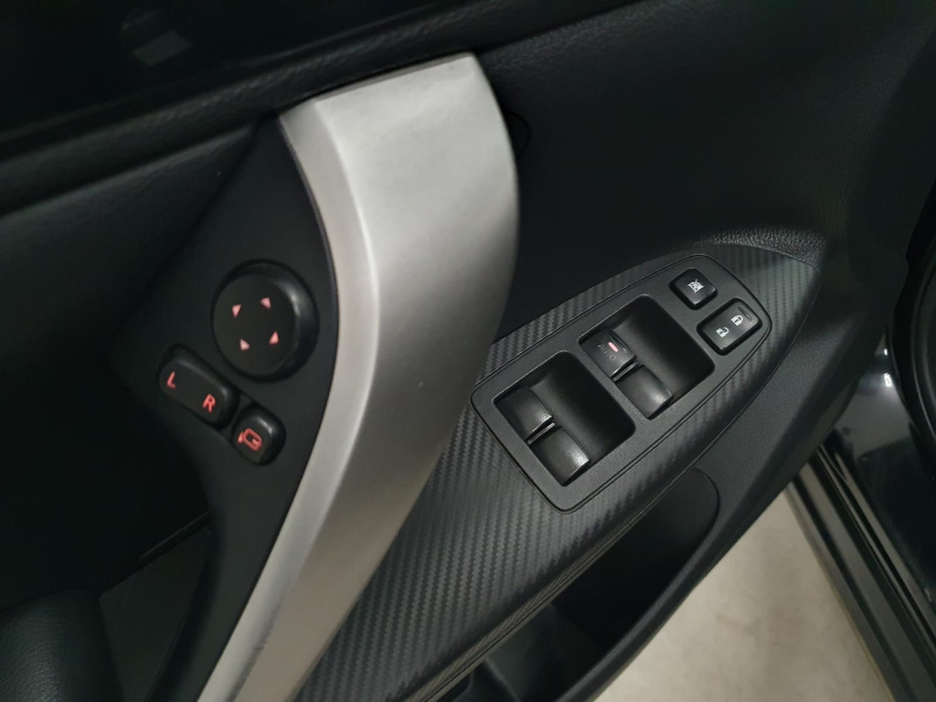 Mitsubishi Eclipse Cross Preto