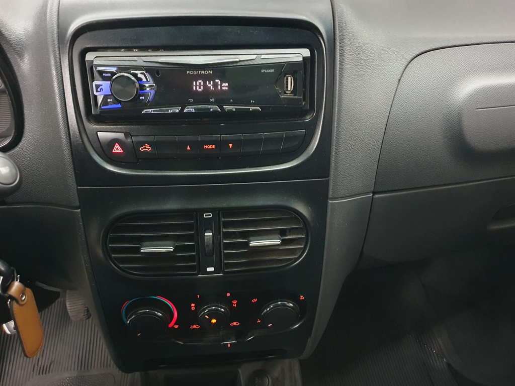Fiat Strada Branco