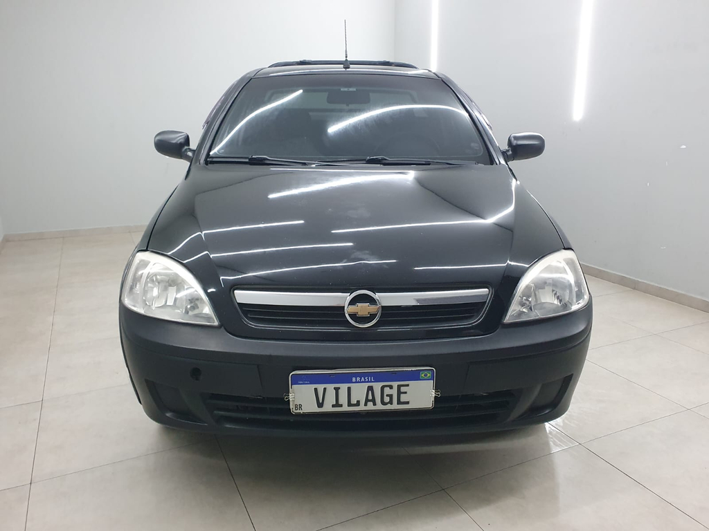 Chevrolet Montana Preto