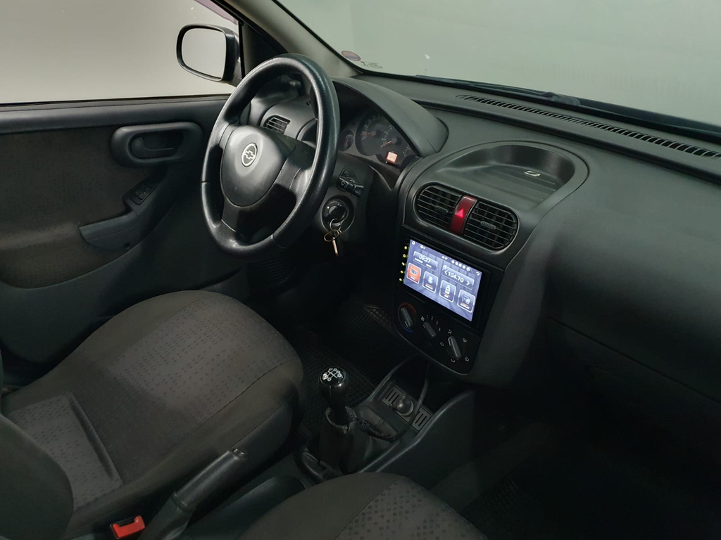 Chevrolet Montana Preto