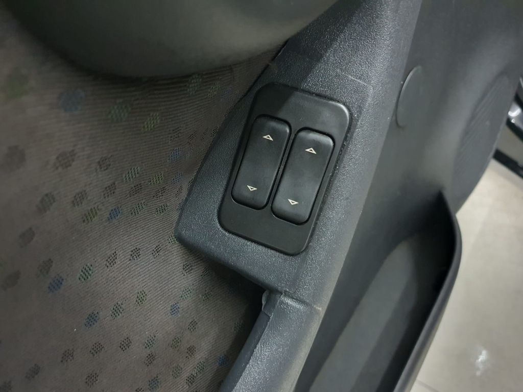 Chevrolet Montana Preto
