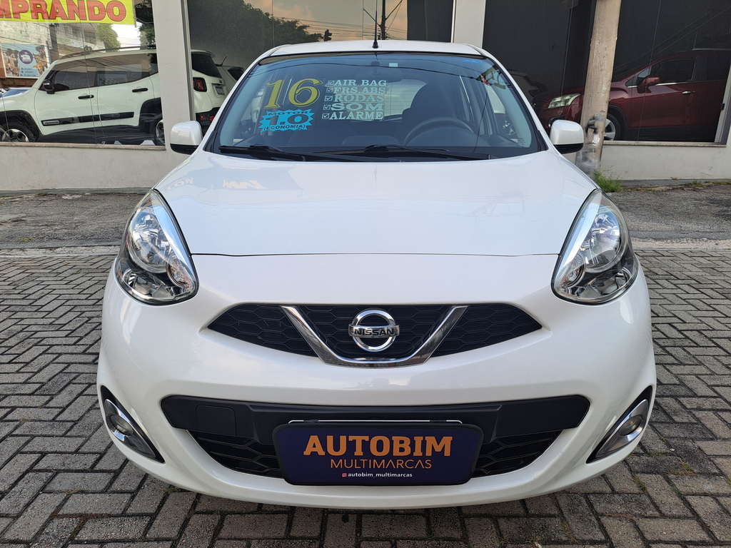 Nissan March 2016