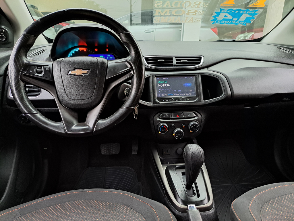 Chevrolet Onix 2014