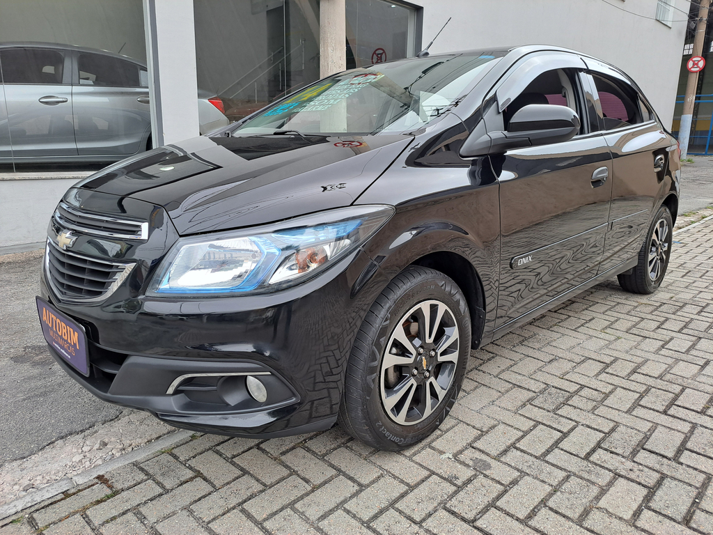 Chevrolet Onix 2014