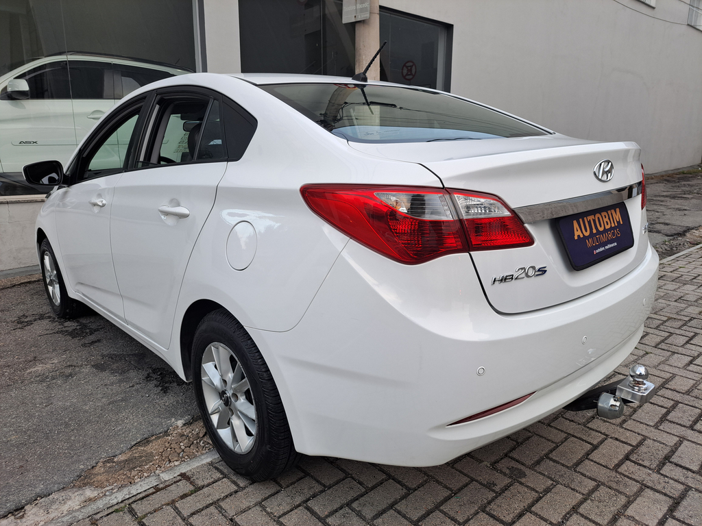 Hyundai HB20S 2015